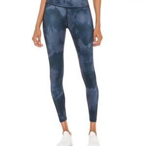 Beyond Yoga Cloud Tie-Dye Leggings